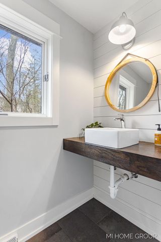 238 Foxdown Road, Holland, MI 49424