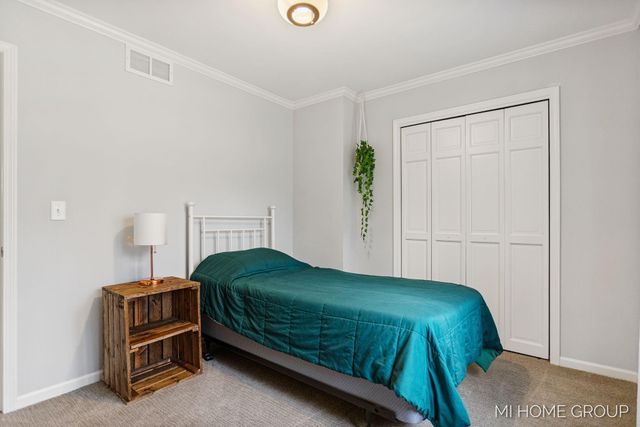 238 Foxdown Road, Holland, MI 49424