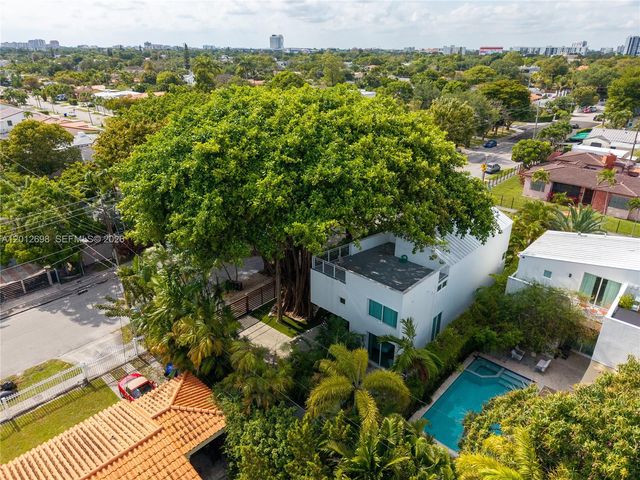 1898 SW 17th St, Miami, FL 33145