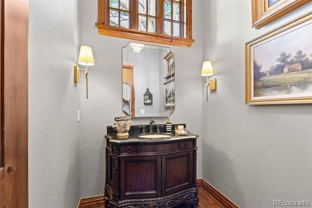 1054 Cypress Way, Castle Rock, CO 80108