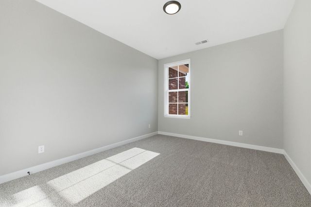 40 GRASSY HILL RD, Piperton, TN 38017