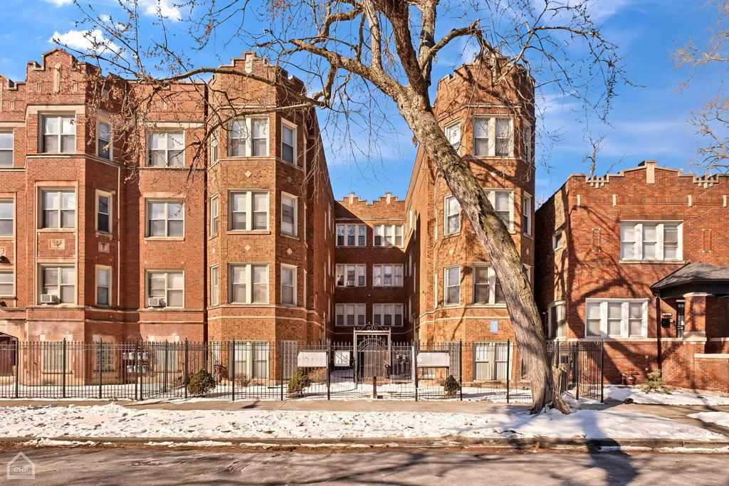 7150 S Cornell Avenue 2W, Chicago, IL 60649