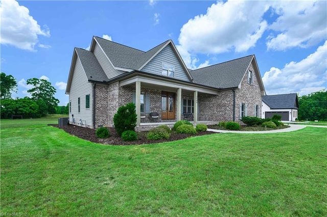 1144 Haynes Road, Summerfield, NC 27358