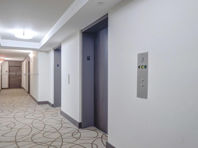 20505 E Country Club Dr 531, Aventura, FL 33180