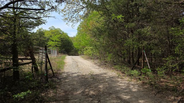 1975 County Road 1025, Ravenna, TX 75476