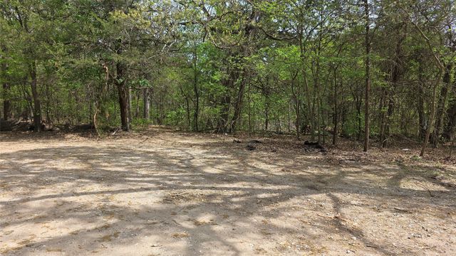 1975 County Road 1025, Ravenna, TX 75476