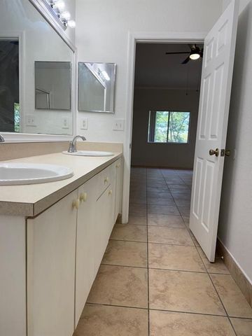 2941 Riverside Dr 303, Coral Springs, FL 33065