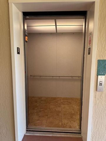 2941 Riverside Dr 303, Coral Springs, FL 33065