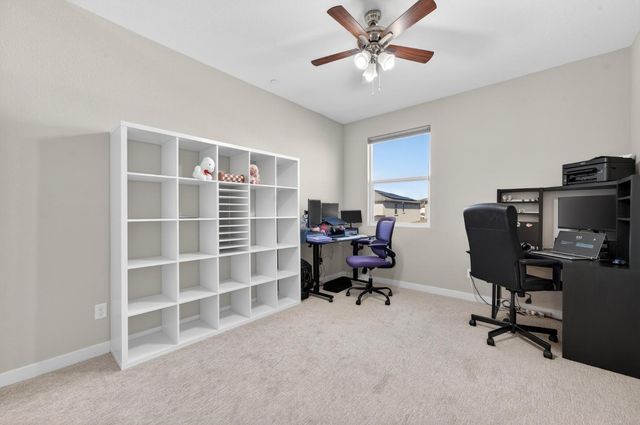 2049 Borealis Cir, Roseville, CA 95747