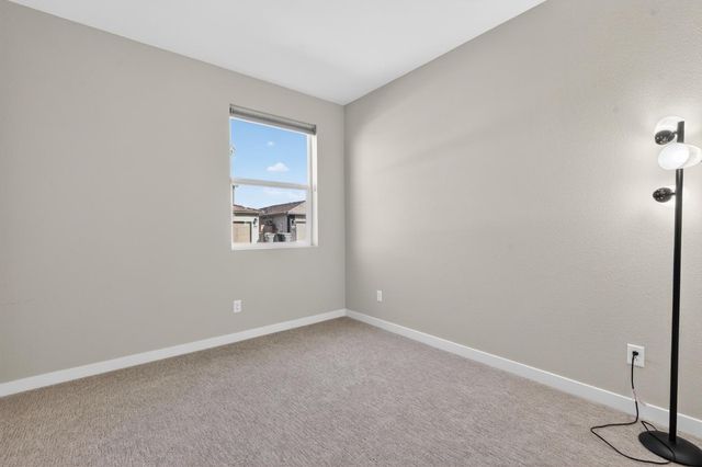 2049 Borealis Cir, Roseville, CA 95747