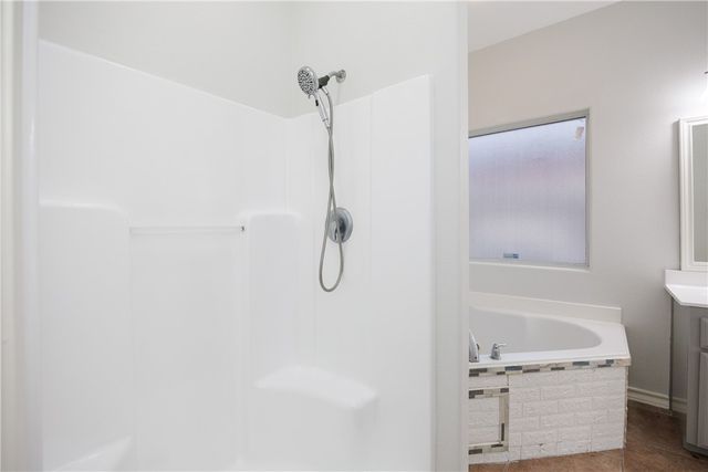 6825 Windy Creek Dr, Corpus Christi, TX 78414