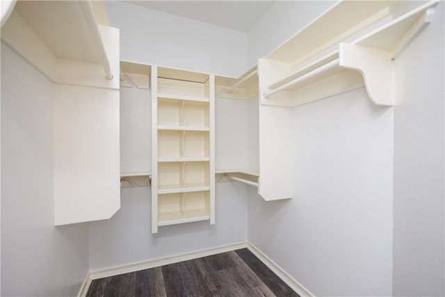 6825 Windy Creek Dr, Corpus Christi, TX 78414