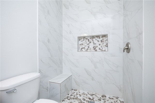 6825 Windy Creek Dr, Corpus Christi, TX 78414