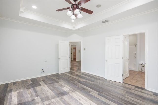 6825 Windy Creek Dr, Corpus Christi, TX 78414