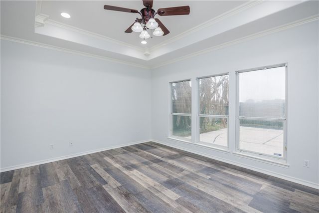 6825 Windy Creek Dr, Corpus Christi, TX 78414