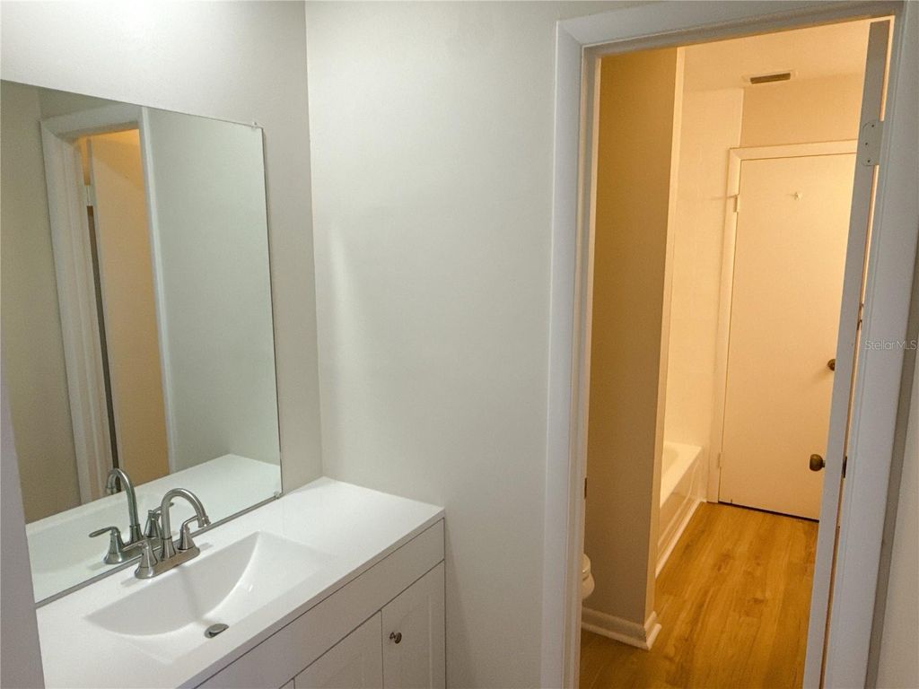 Image 17 of property listing at 3808 NE 17TH STREET CIRCLE 1, Ocala, FL 34470