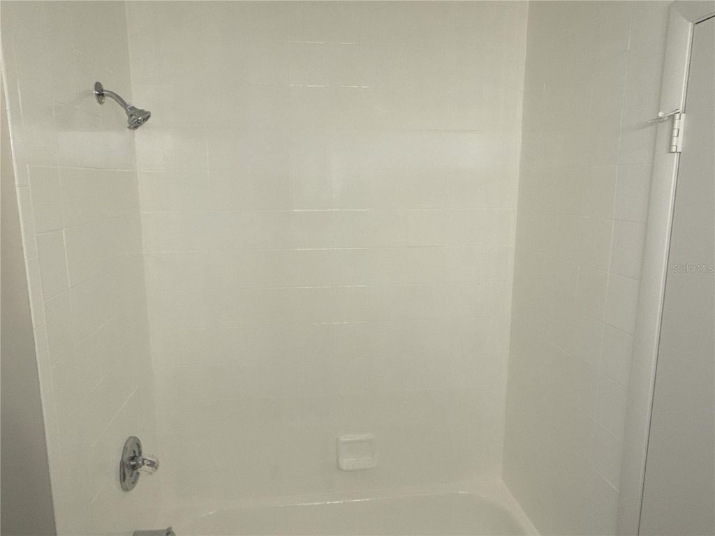 Image 19 of property listing at 3808 NE 17TH STREET CIRCLE 1, Ocala, FL 34470