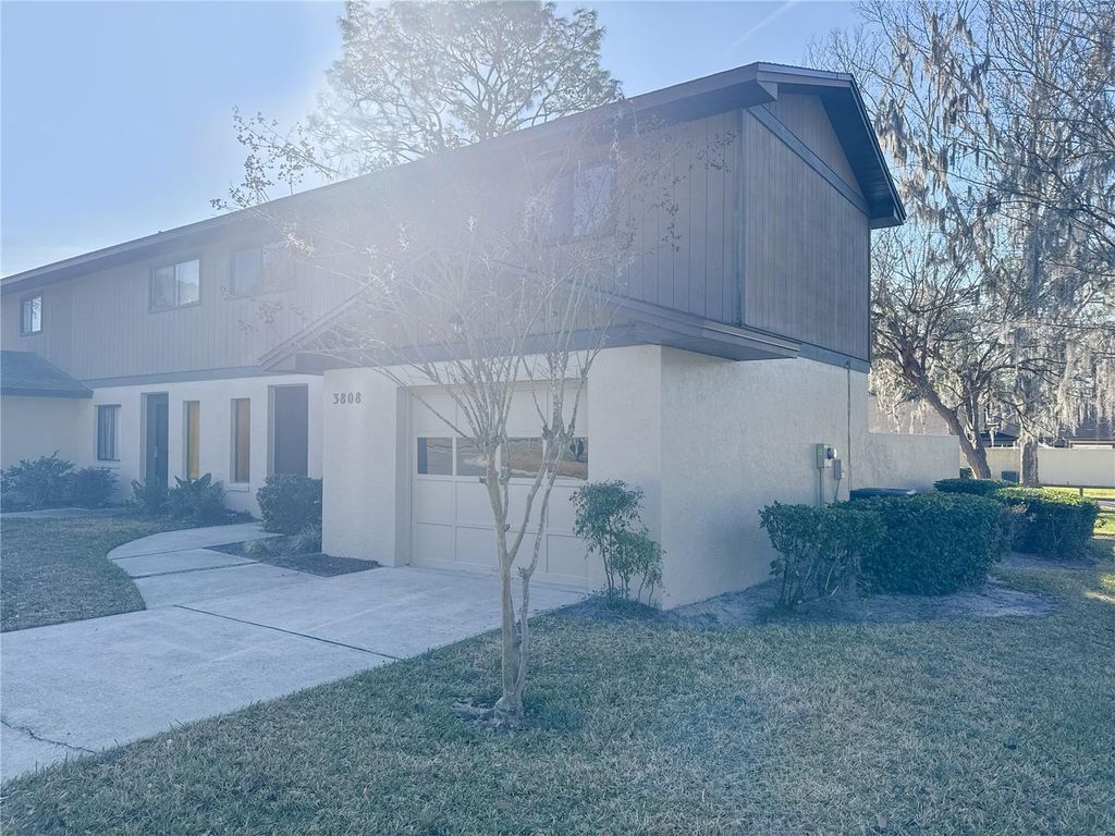 Image 22 of property listing at 3808 NE 17TH STREET CIRCLE 1, Ocala, FL 34470