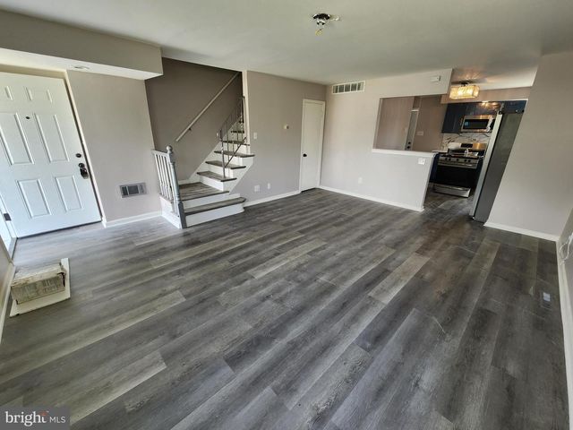 926 ALCYON DR, Bellmawr, NJ 08031