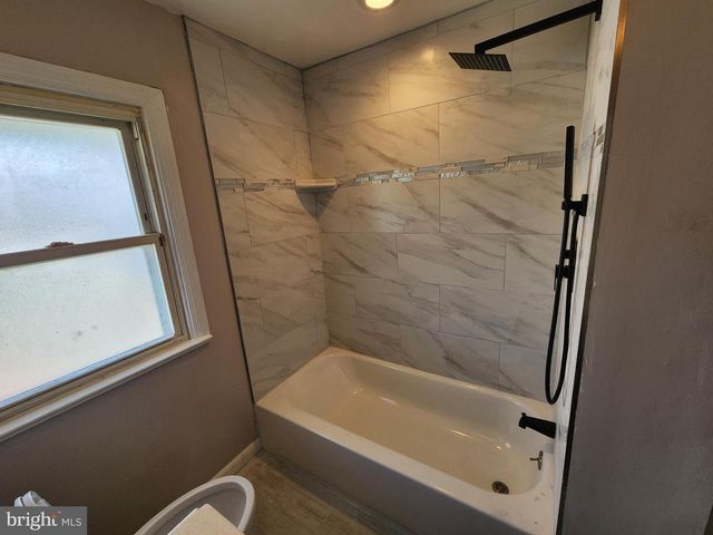 926 ALCYON DR, Bellmawr, NJ 08031