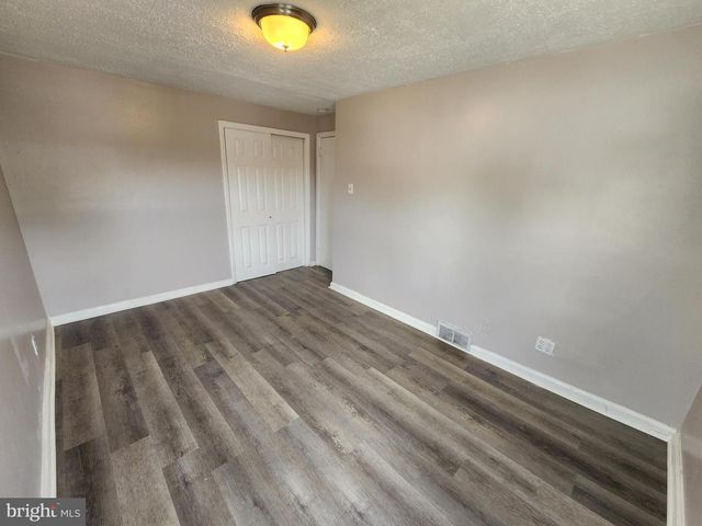 926 ALCYON DR, Bellmawr, NJ 08031