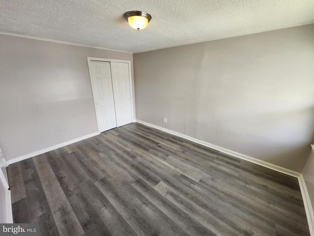 926 ALCYON DR, Bellmawr, NJ 08031