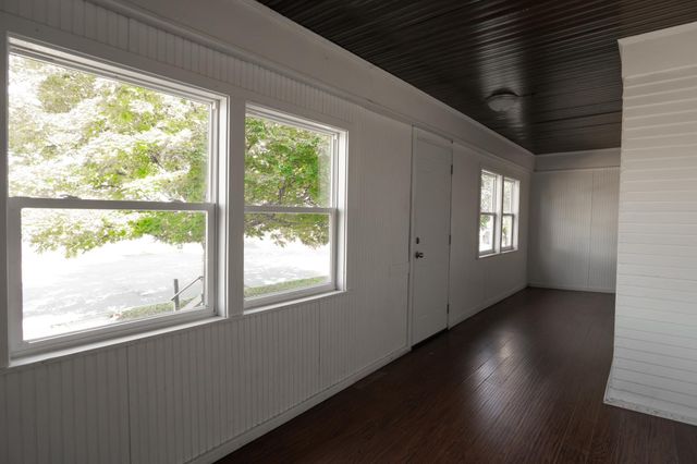 1606 Concordia Avenue, Saint Paul, MN 55104