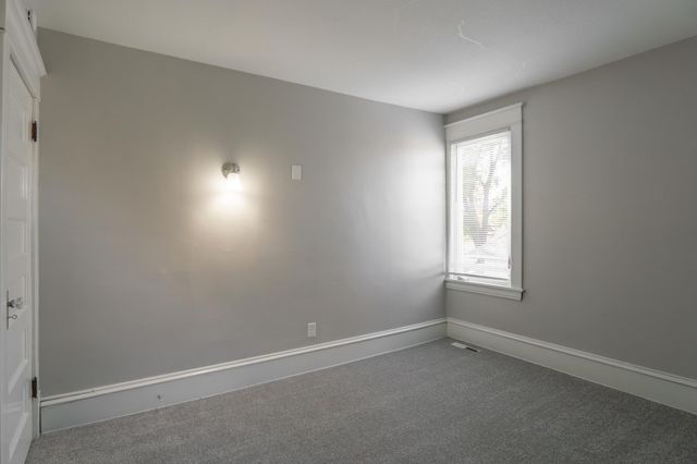 1606 Concordia Avenue, Saint Paul, MN 55104