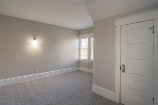 1606 Concordia Avenue, Saint Paul, MN 55104