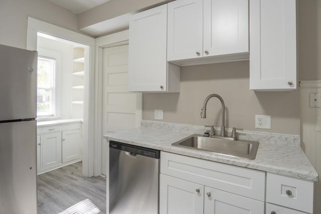 1606 Concordia Avenue, Saint Paul, MN 55104