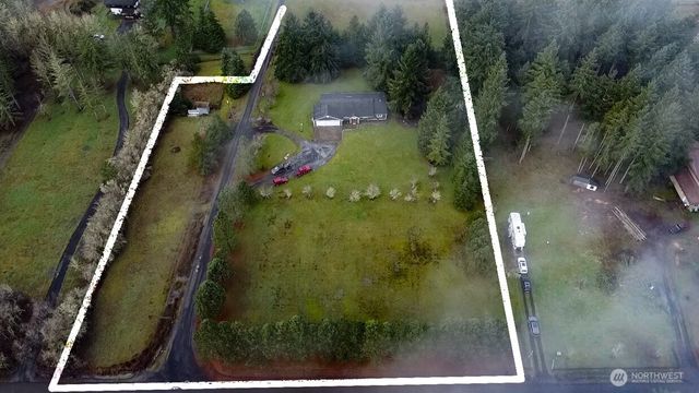 164 Beville Road, Boistfort, WA 98532
