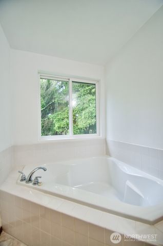 164 Beville Road, Boistfort, WA 98532