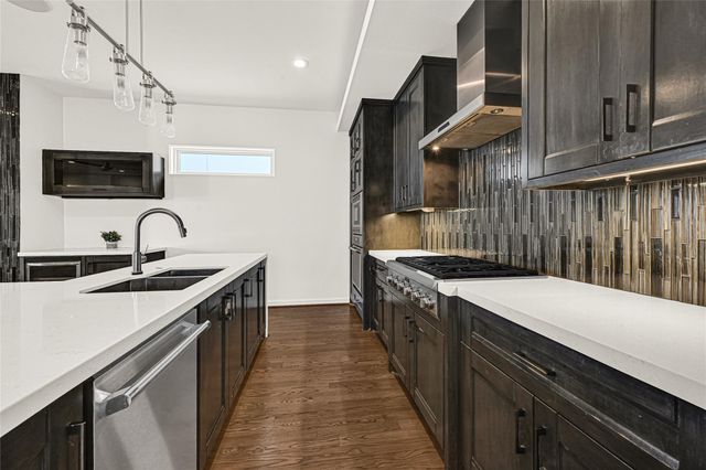 707 W Clay Street, Houston, TX 77019