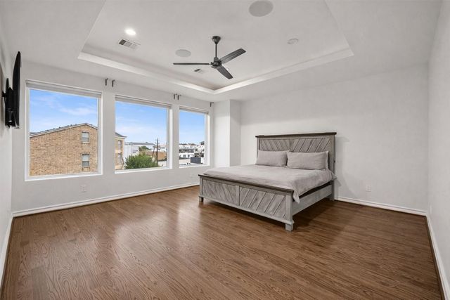 707 W Clay Street, Houston, TX 77019