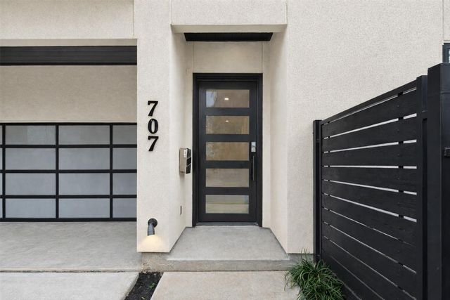 707 W Clay Street, Houston, TX 77019