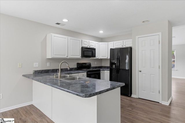 20 Laurelhurst Court, Greer, SC 29650