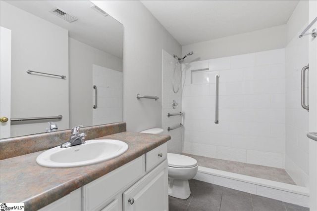 20 Laurelhurst Court, Greer, SC 29650