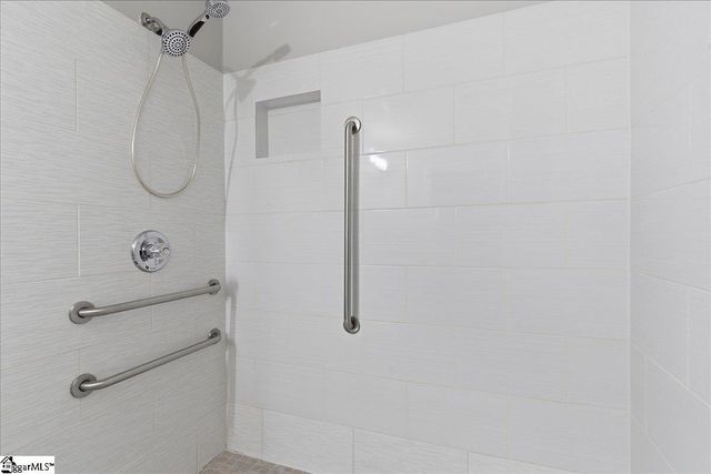 20 Laurelhurst Court, Greer, SC 29650