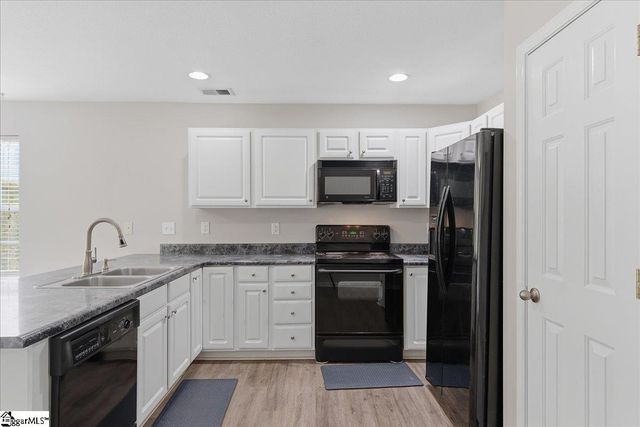 20 Laurelhurst Court, Greer, SC 29650