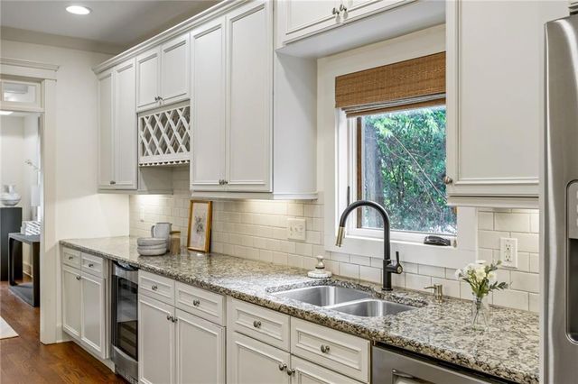 279 Lakeview Avenue NE, Atlanta, GA 30305