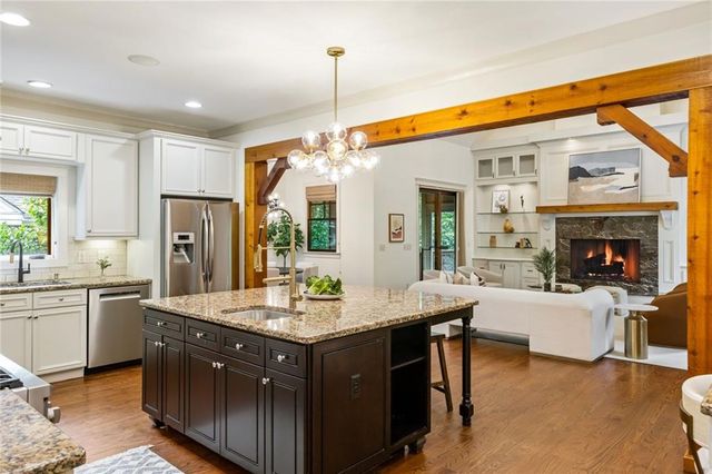 279 Lakeview Avenue NE, Atlanta, GA 30305