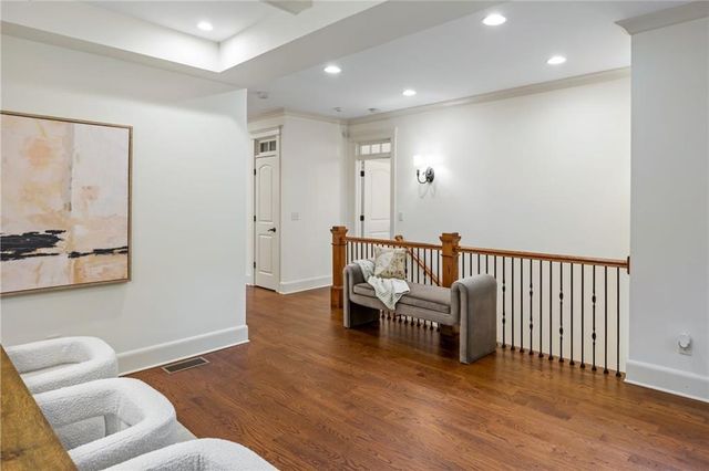 279 Lakeview Avenue NE, Atlanta, GA 30305