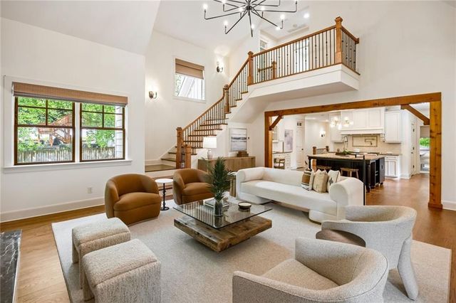 279 Lakeview Avenue NE, Atlanta, GA 30305