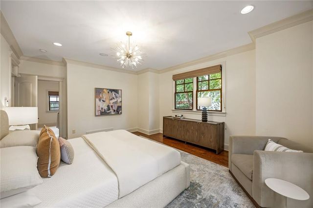 279 Lakeview Avenue NE, Atlanta, GA 30305