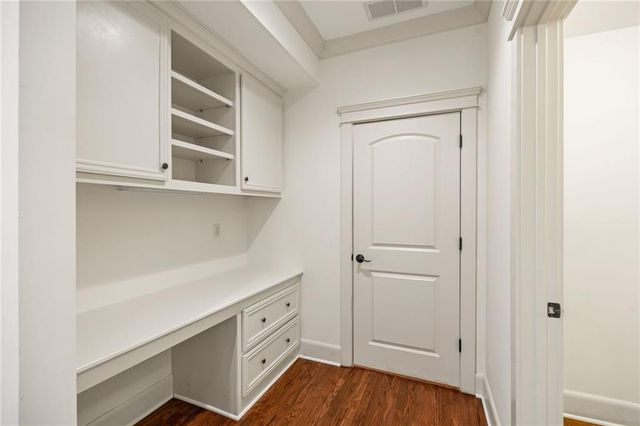 279 Lakeview Avenue NE, Atlanta, GA 30305