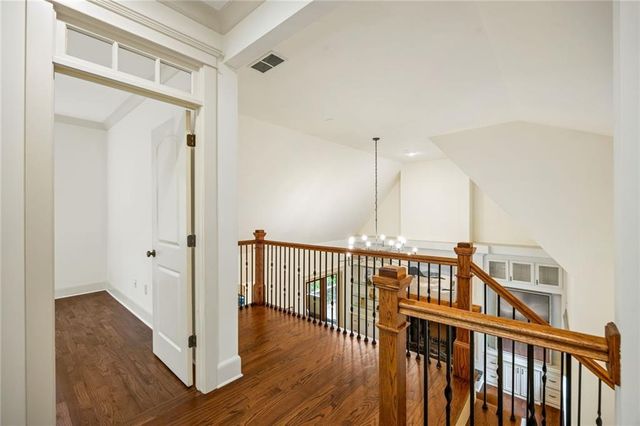 279 Lakeview Avenue NE, Atlanta, GA 30305