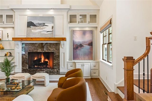 279 Lakeview Avenue NE, Atlanta, GA 30305