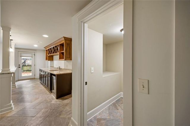279 Lakeview Avenue NE, Atlanta, GA 30305