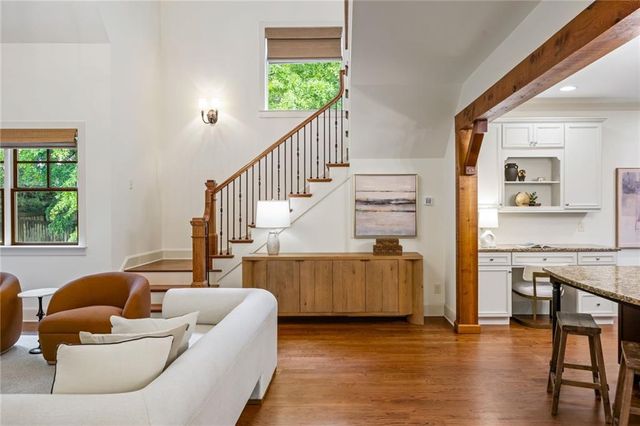 279 Lakeview Avenue NE, Atlanta, GA 30305