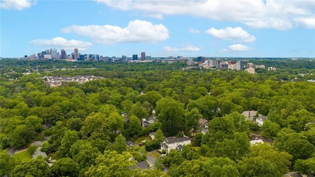 279 Lakeview Avenue NE, Atlanta, GA 30305